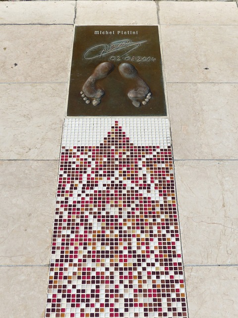 今年终结冲 今年终结冲